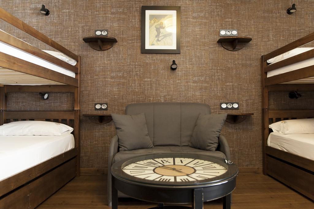 Hostel-Albergue Monte Perdido تورلا المظهر الخارجي الصورة
