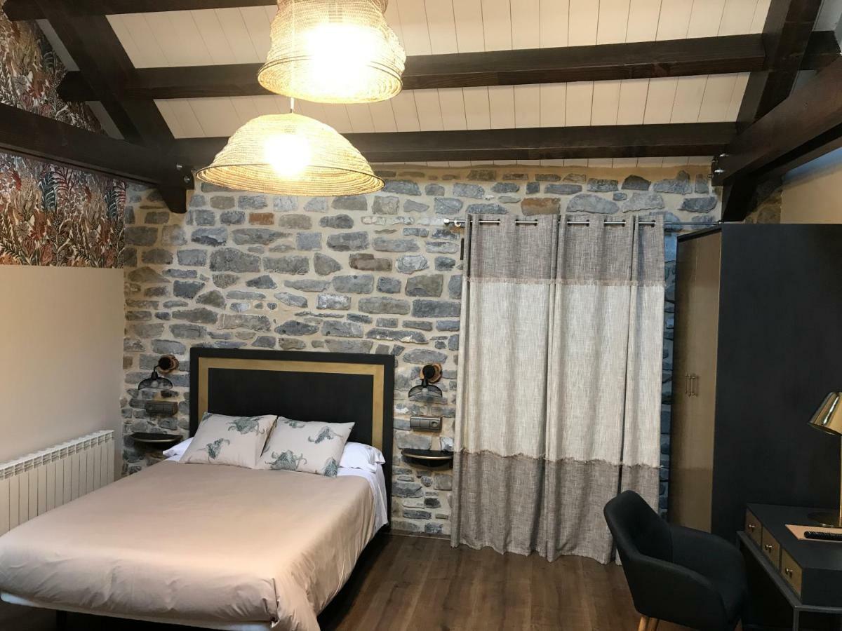Hostel-Albergue Monte Perdido تورلا المظهر الخارجي الصورة