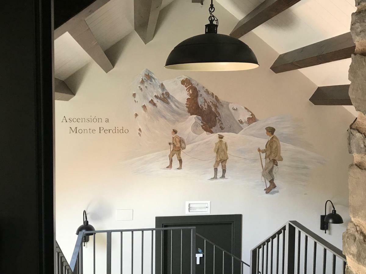 Hostel-Albergue Monte Perdido تورلا المظهر الخارجي الصورة